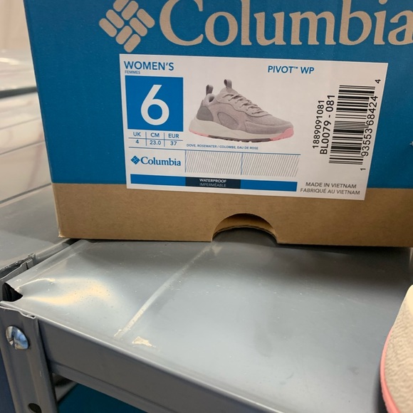 Columbia shoes - Picture 6 of 6